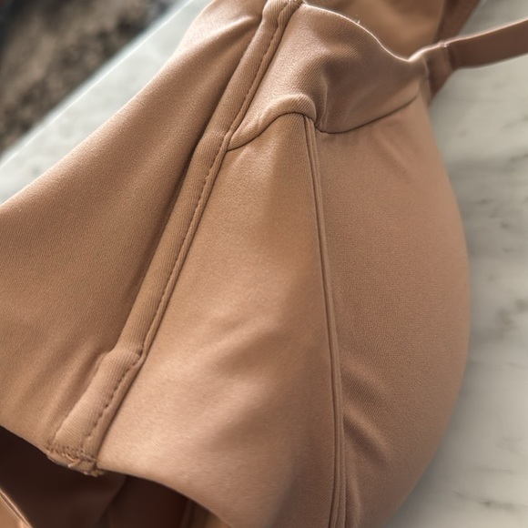 SKIMS FITS EVERYBODY BACK SMOOTHING FULL COVERAGE BRA 34DDDD - Picture 10 of 11